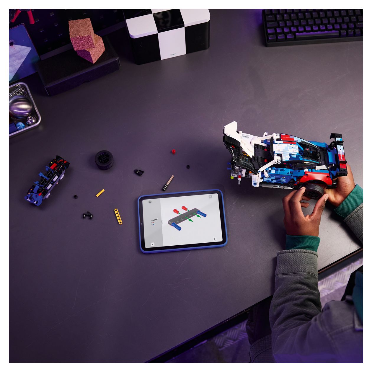 BMW M4 GT3 EVO Rennwagen 