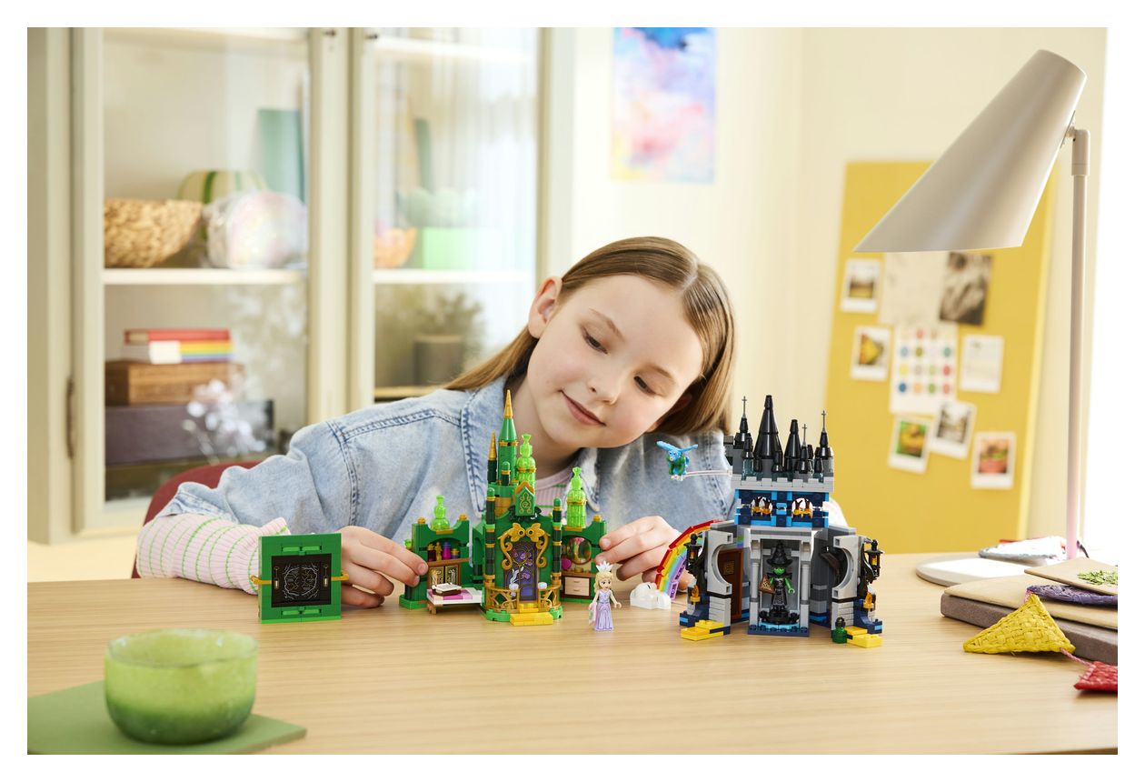 Emerald City & Kiamo Ko Castle 