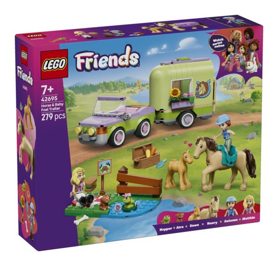 Pferd und Fohlen mit Pferdeanhänger 