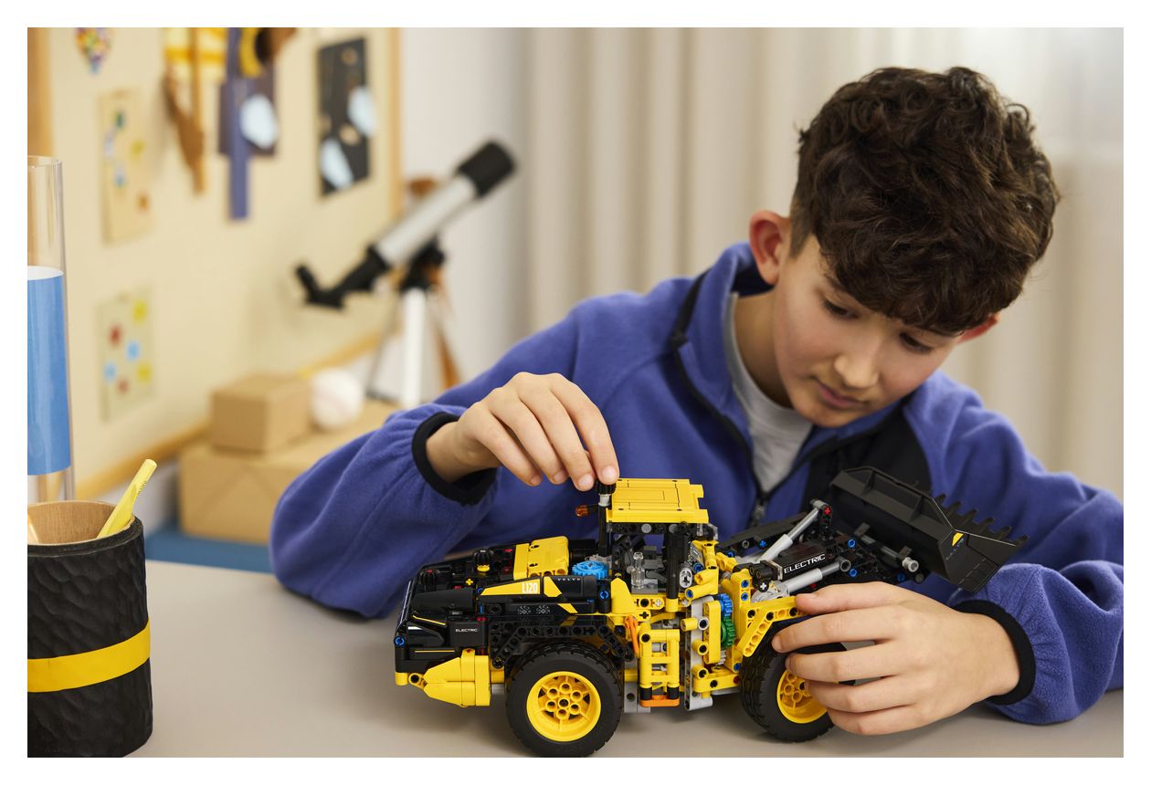 Volvo L120 Electric Radlader 