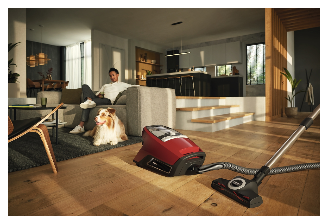 Blizzard CX1 Cat&Dog Bodenstaubsauger Beutellos 890 W HEPA  (Rot) 