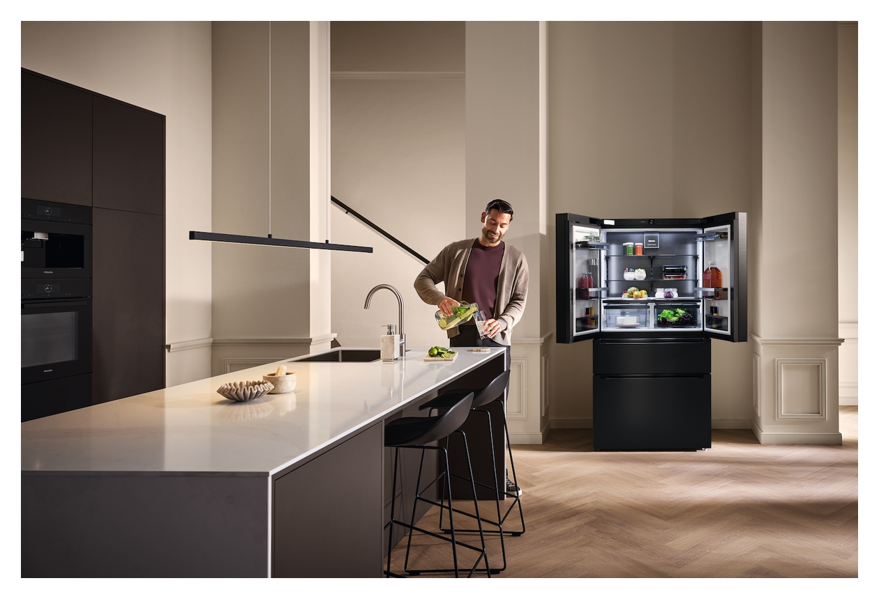 KFFD6867 Side-by-Side Kühl-/ Gefrierkombination French Door 356 l / 231 l 286,89 kWh NoFrost 1805 mm x 906 mm  (Schwarz) 