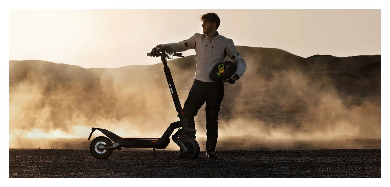 XT5 Max 700 W E-Scooter 899 Wh 110 km Reichweite 35,6 kg  (Schwarz, Grau, Rot) 