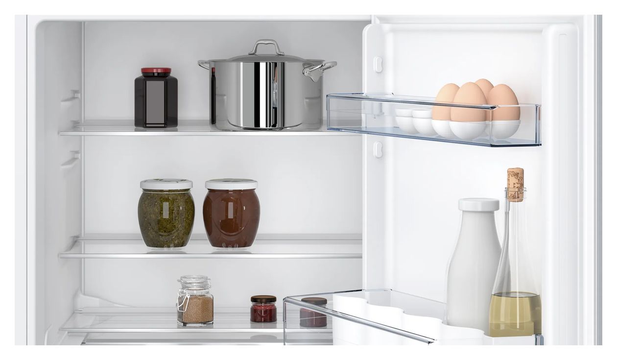 N50 KU1212FE0 134 l 82 cm Einbaukühlschrank EEK: E 93 kWh Jahr 