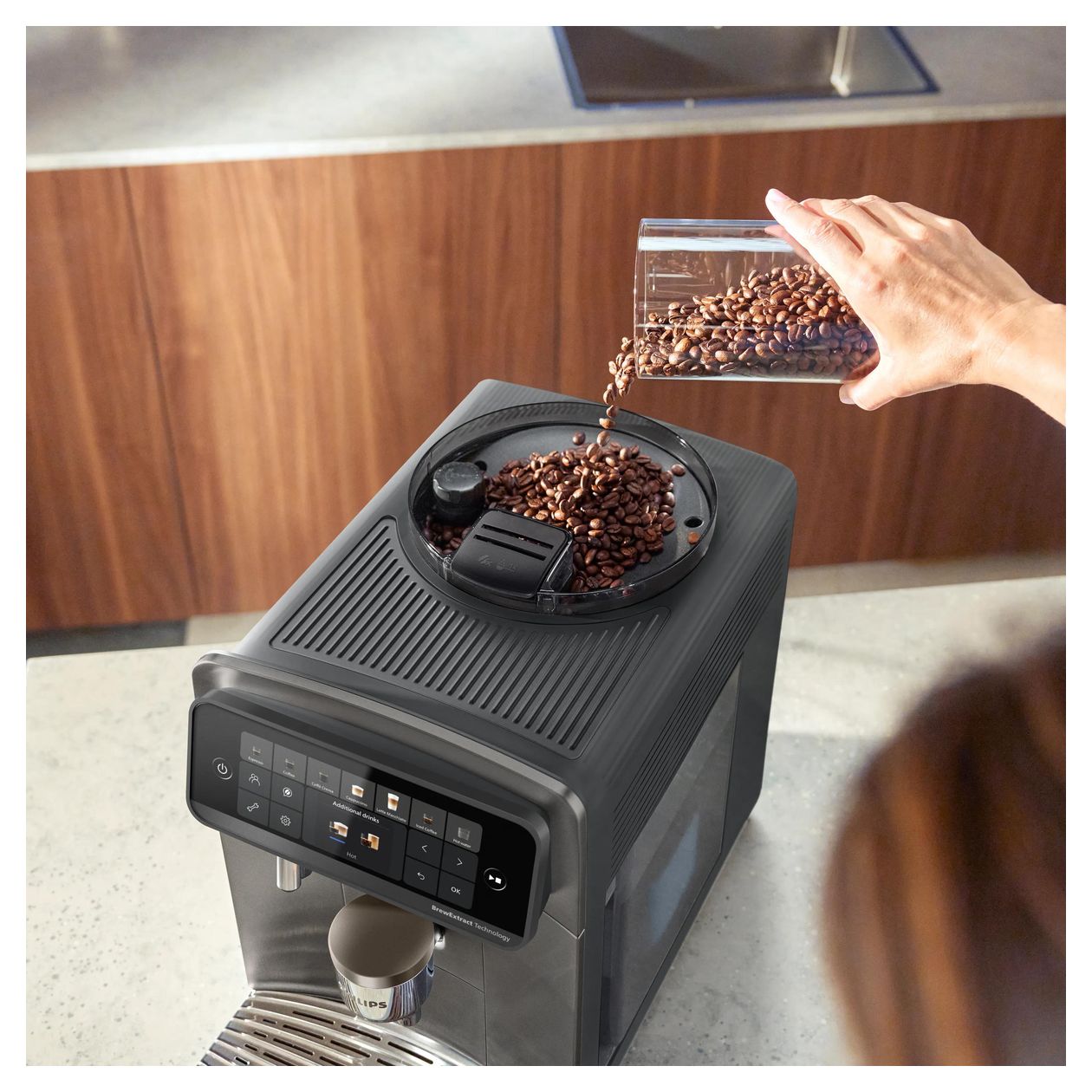 Series 6000 EP6551/91 LatteGo Pro Aromis Kaffeevollautomat 15 bar 1,9 l 275 g (Cashmere Grey) 