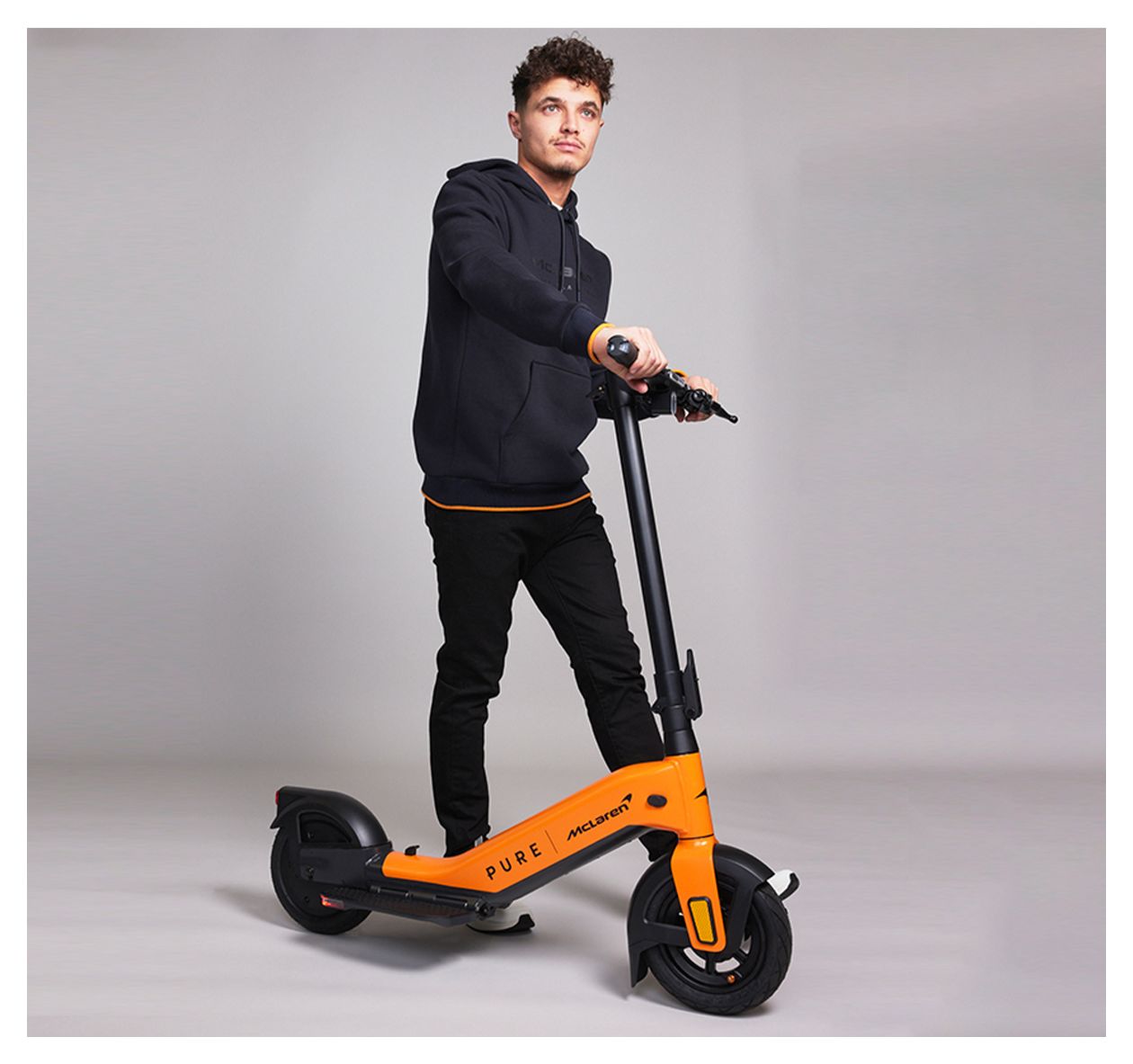 Advance+ McLaren Edition 924 W E-Scooter 12 Ah 62,4 km Reichweite 16,2 kg  (Orange) 
