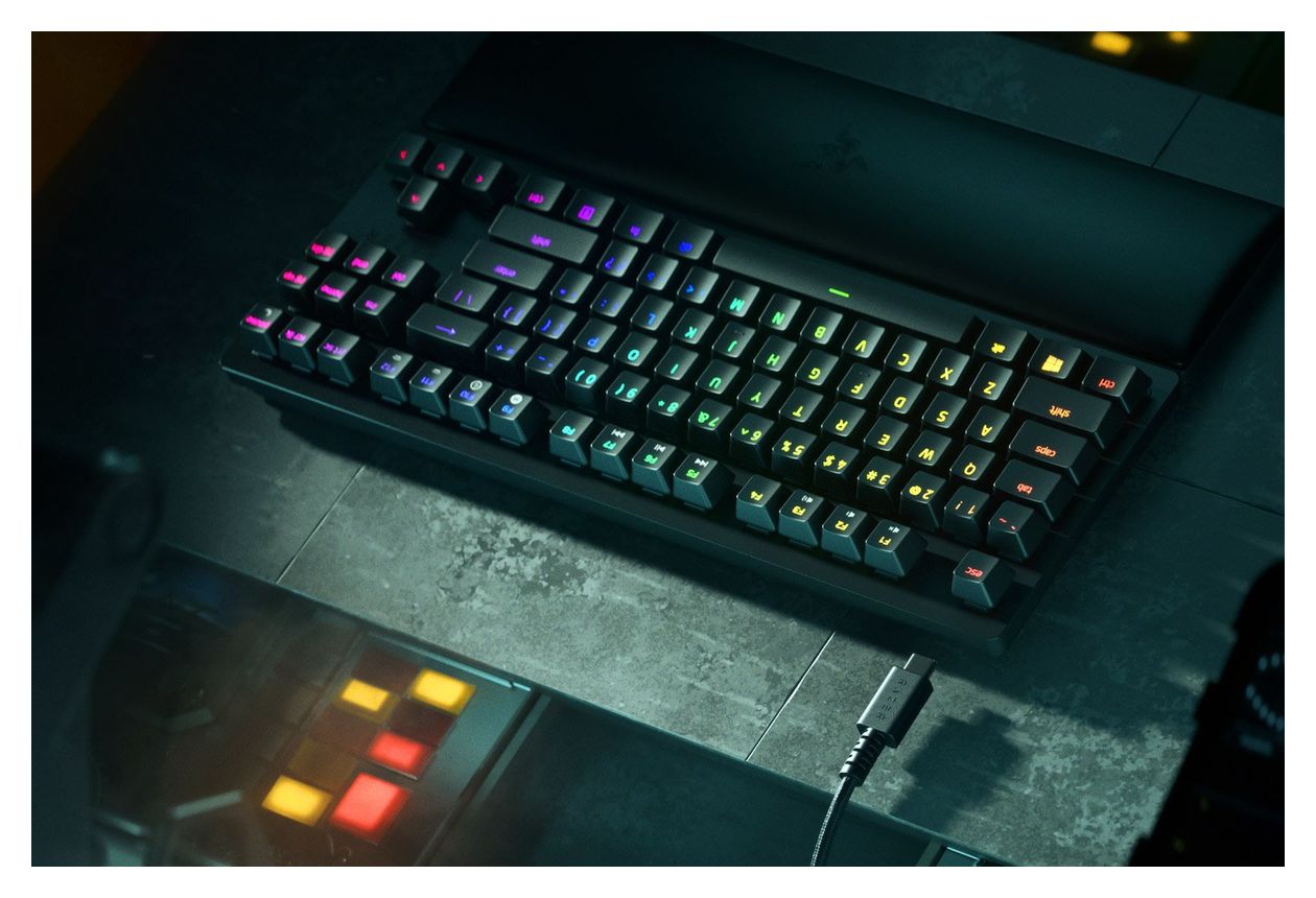 Huntsman V2 Tenkeyless RGB-LED Gaming Tastatur USB  (Schwarz) 