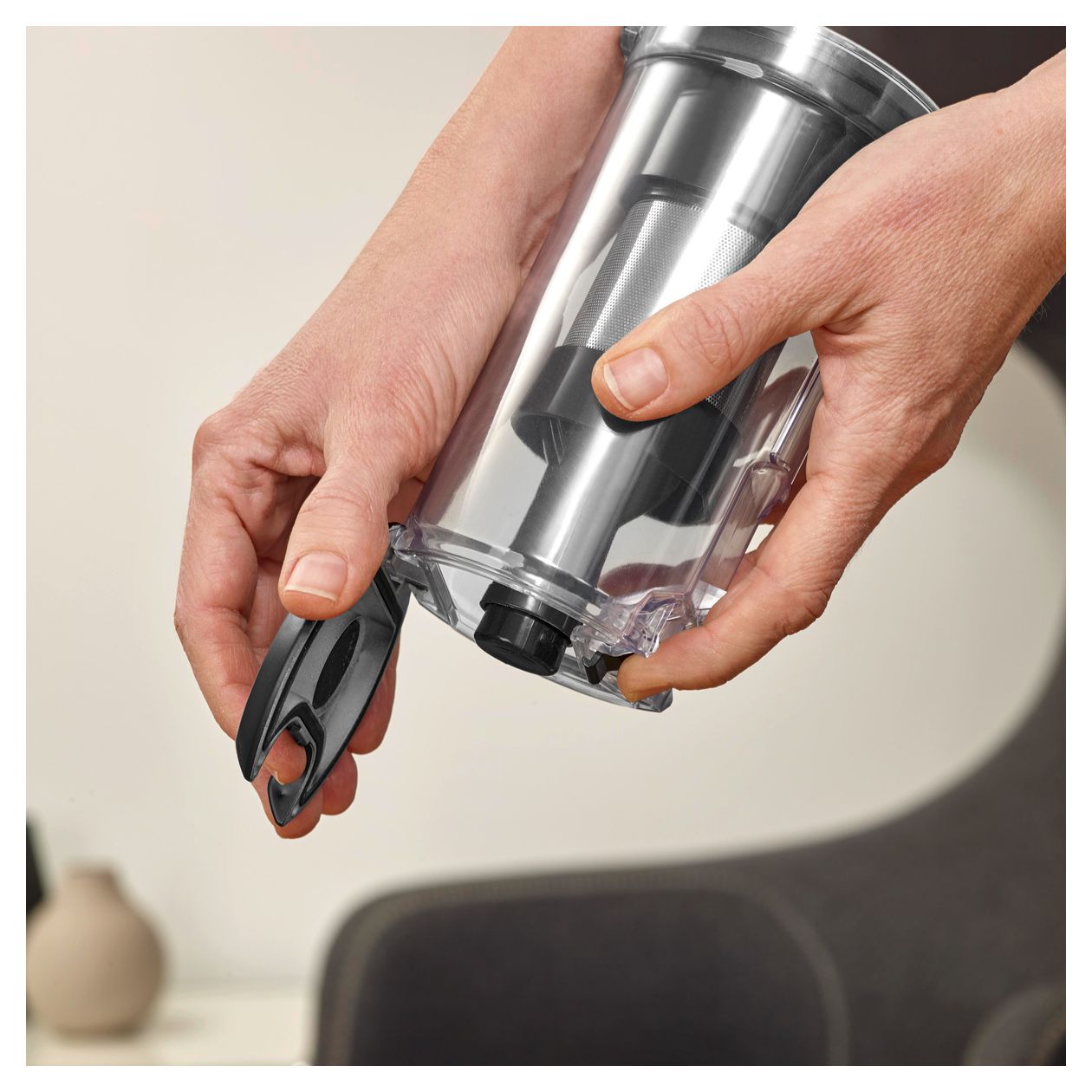 HV7151 Handstaubsauger Beutellos bis 45 min Laufzeit 21,6 V HEPA (Schwarz, Blau, Silber) 