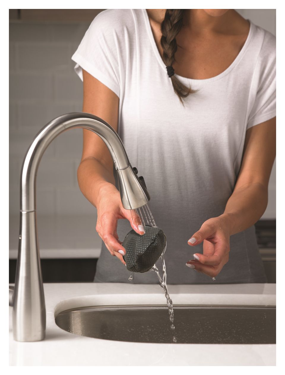 CH950EUT Handstaubsauger Beutellos bis 10 min Laufzeit 10,8 V  (Schwarz, Gelb) 