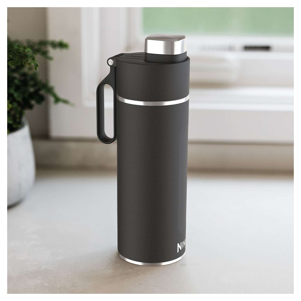 Thirsti 700ml Kunststoff, Edelstahl  (Schwarz) 