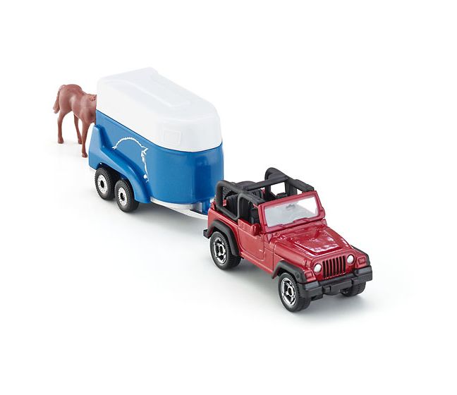 Jeep mit Pferdeanhänger 