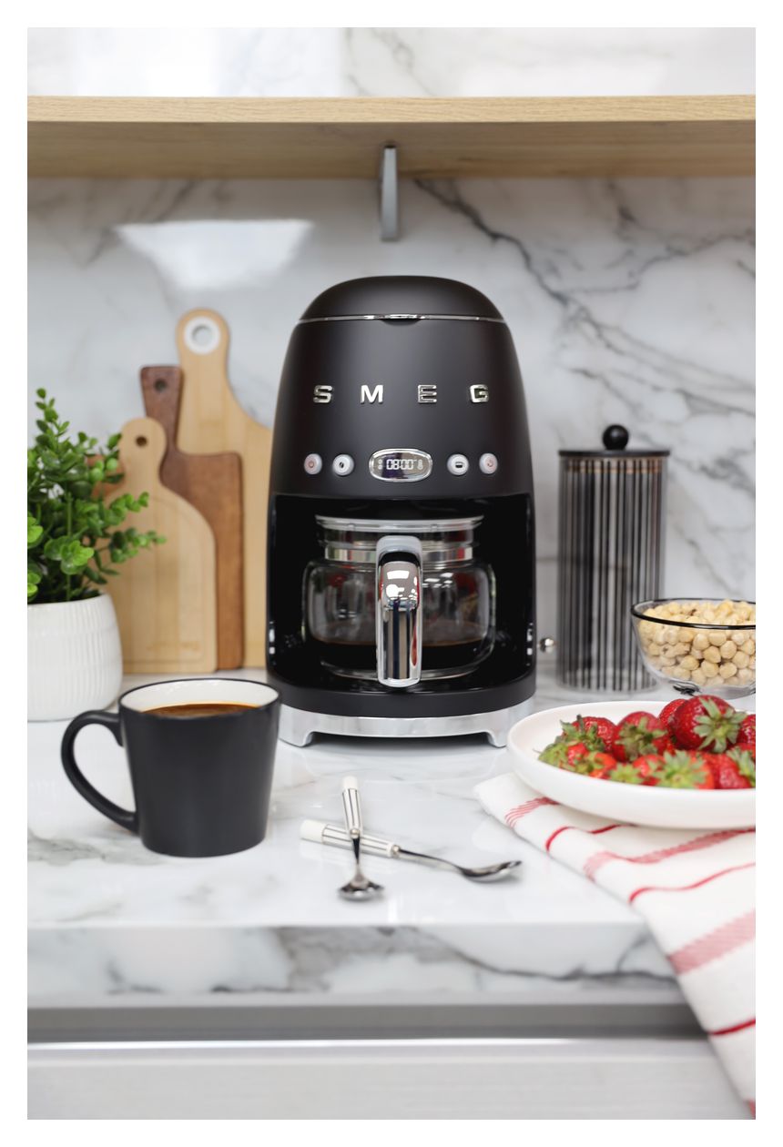 DCF02BLMEU 10 Tassen Filterkaffeemaschine 1,4 l  (Schwarz) 