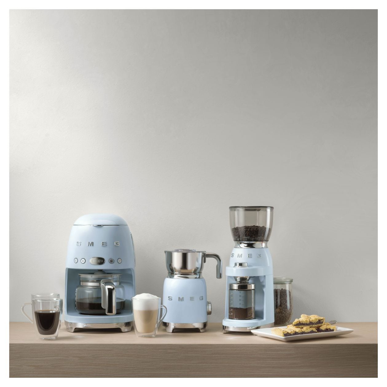 DCF02PBEU 10 Tassen Filterkaffeemaschine 1,4 l  (Blau) 