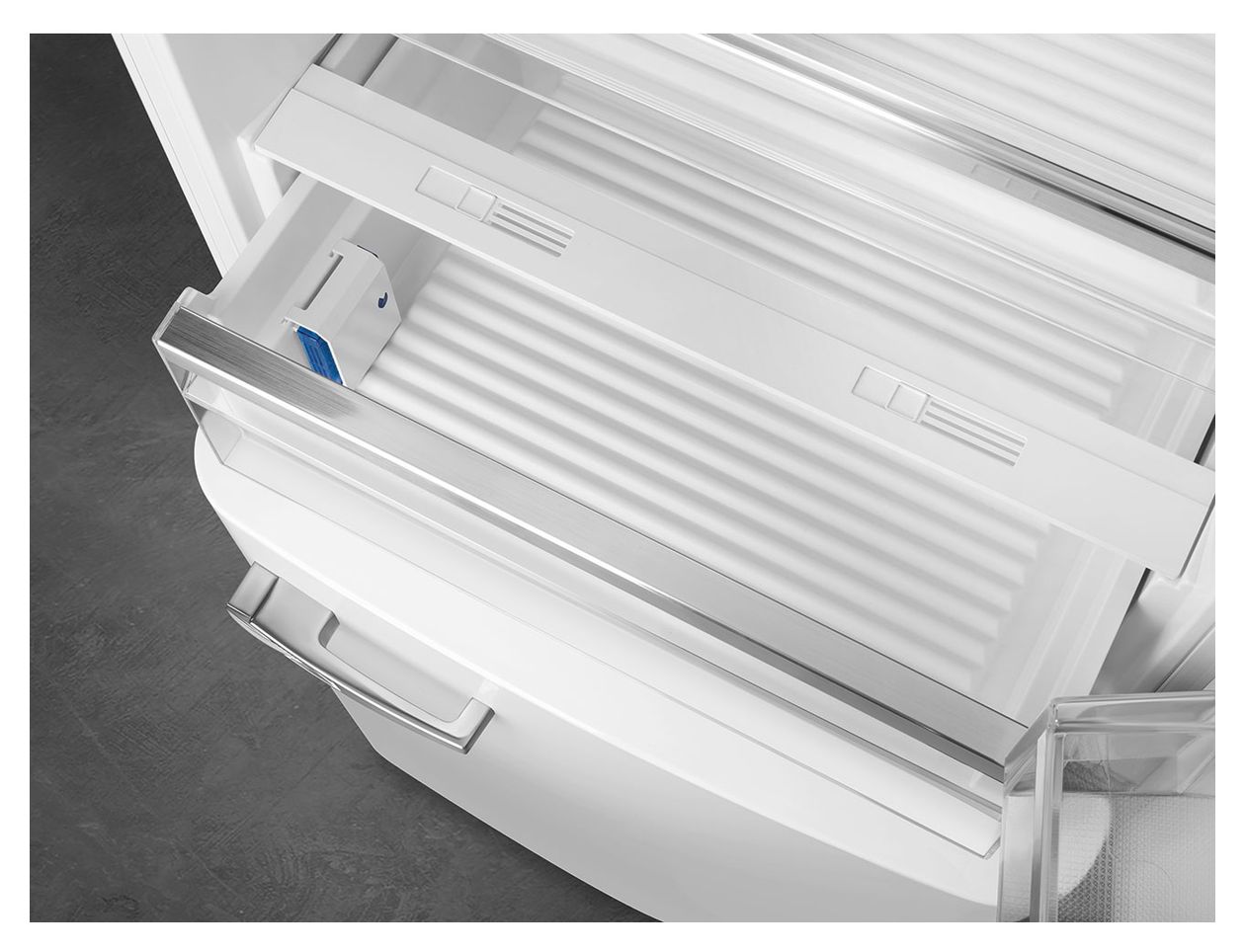 FAB38RWH6 344 l / 137 l Kühl-Gefrierkombi freistehend NoFrost 230 kWh Jahr  (Weiß) 