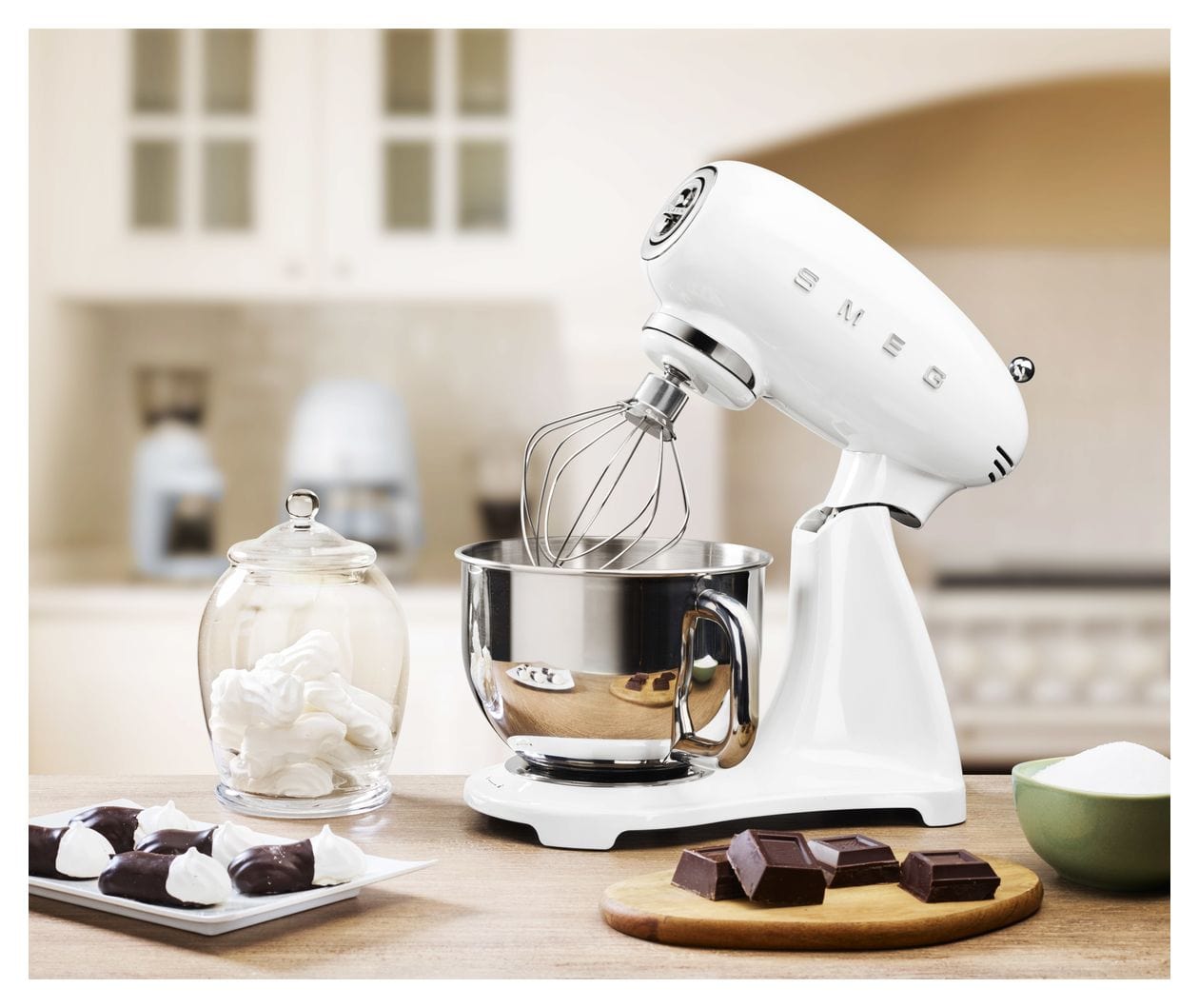 SMF03WHEU 800 W Küchenmaschine 4,8 l  (Weiß) 