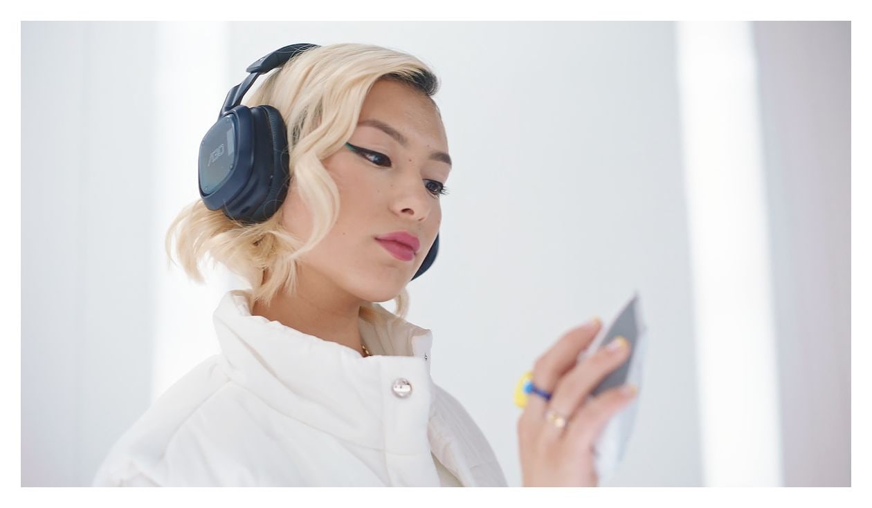 A30 Over Ear Bluetooth Kopfhörer kabellos 27 h Laufzeit  (Navy) 