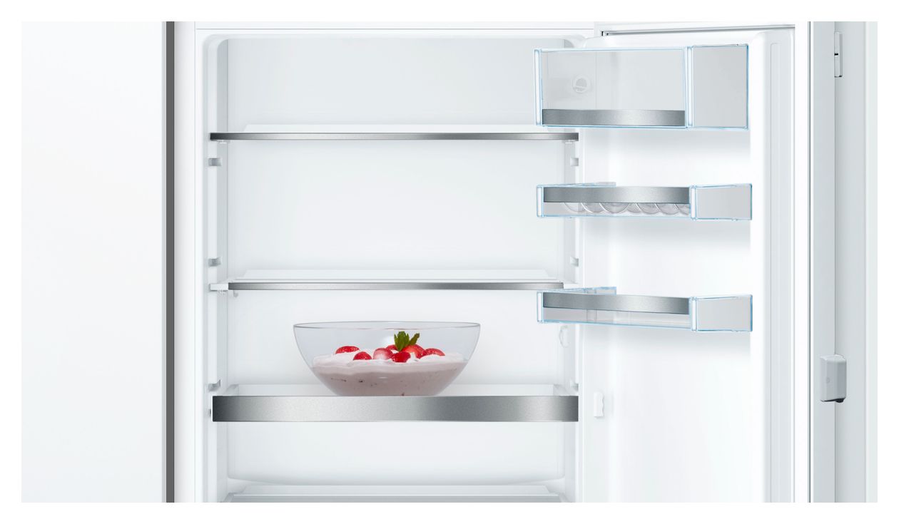 Serie 6 KIS77AFE0 169 l / 62 l 158 cm Einbau Kühl-/Gefrierkombination 207 kWh 