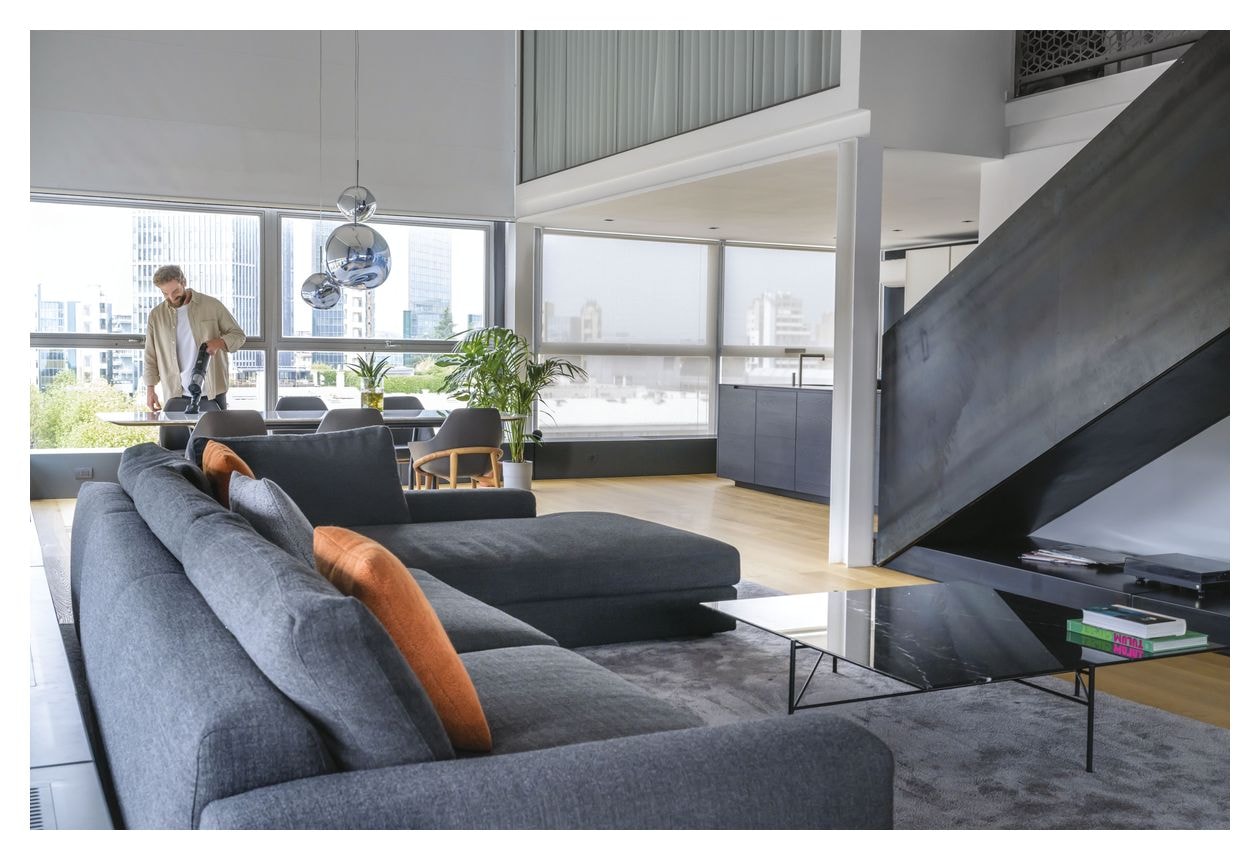 HFX10P011 Handstaubsauger Beutellos bis 30 min Laufzeit 21,6 V EPA  (Schwarz) 