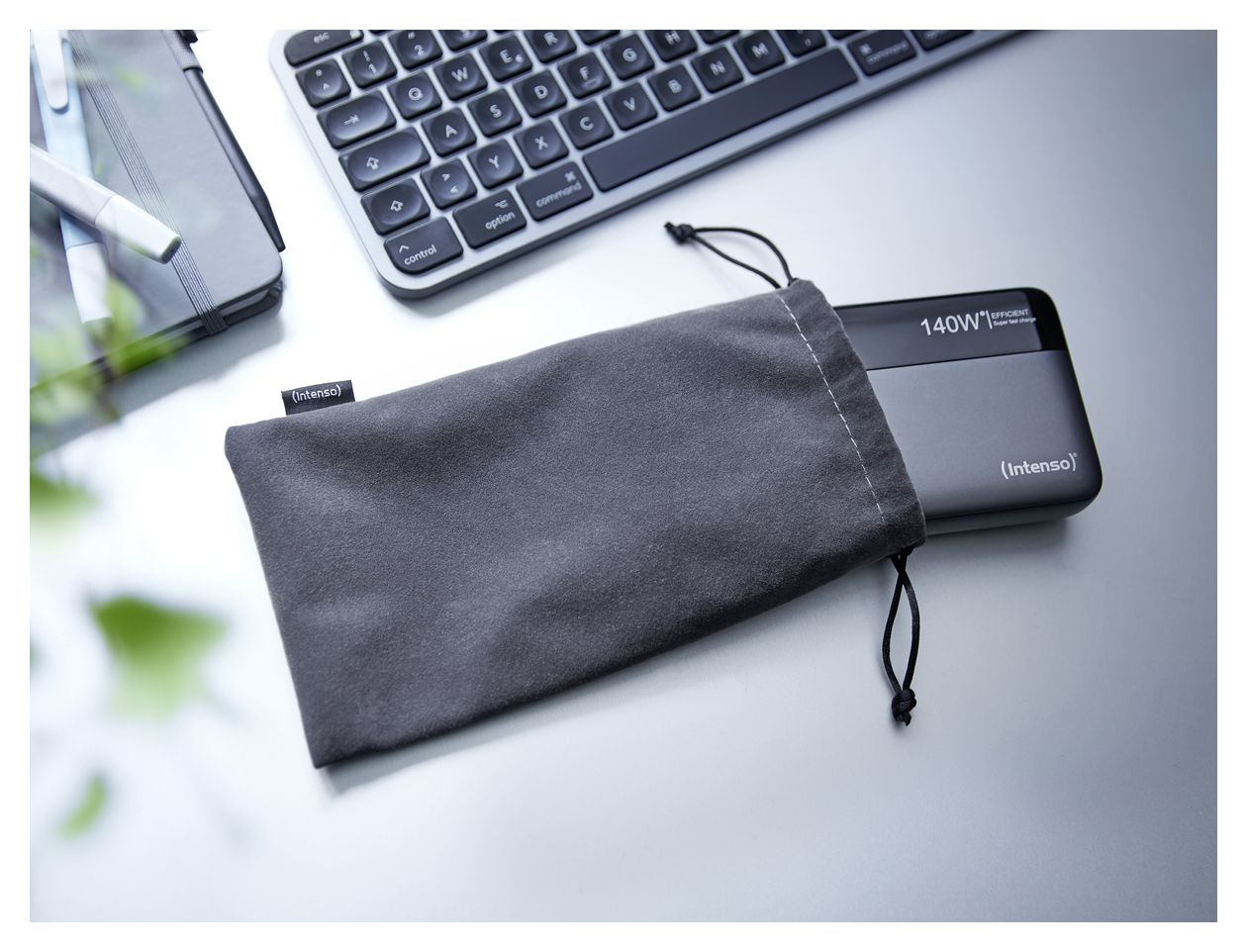 HE 25000 mAh Powerbank  (Schwarz, Grau) 