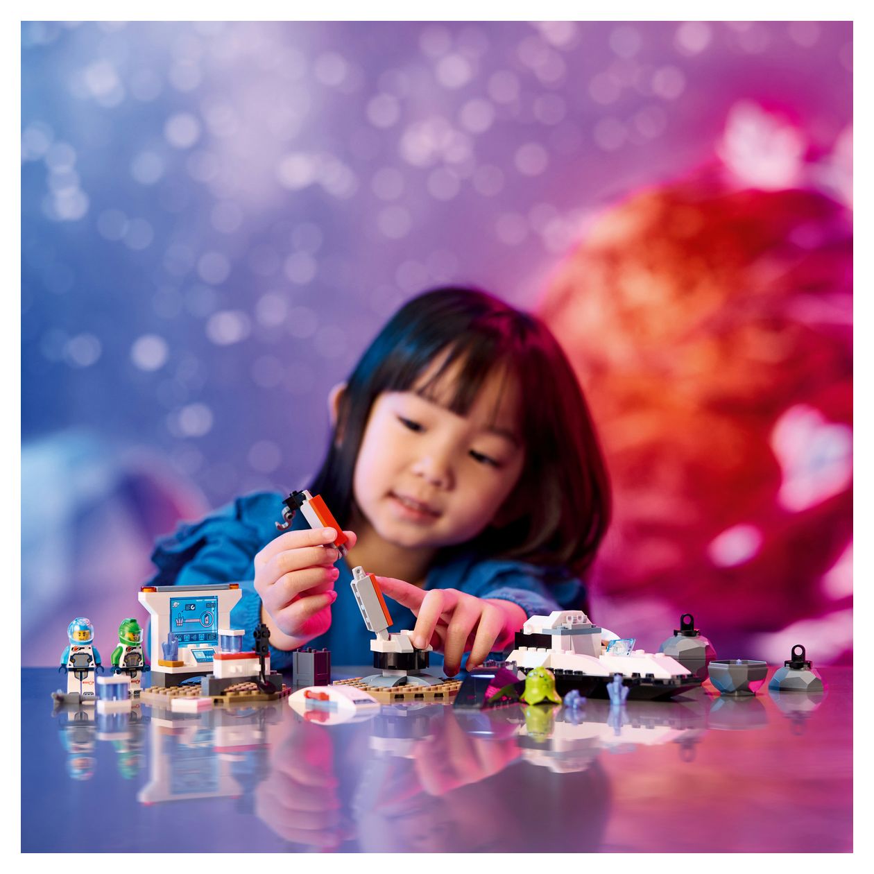 Bergung eines Asteroiden im Weltall 