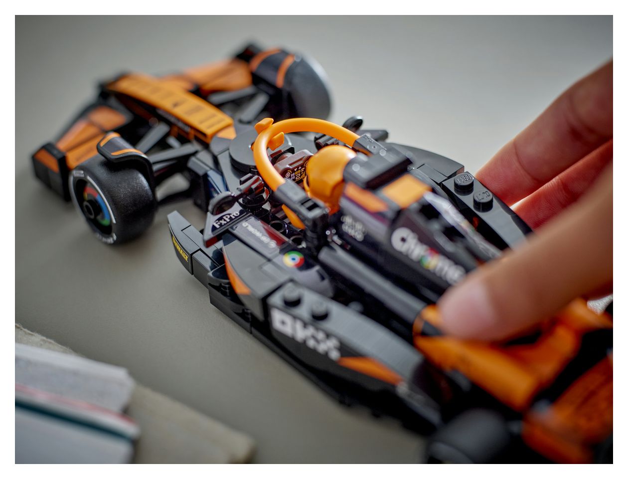 McLaren F1® Team MCL38 Rennauto 
