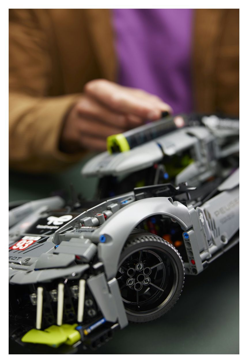 PEUGEOT 9X8 24H Le Mans Hybrid Hypercar 