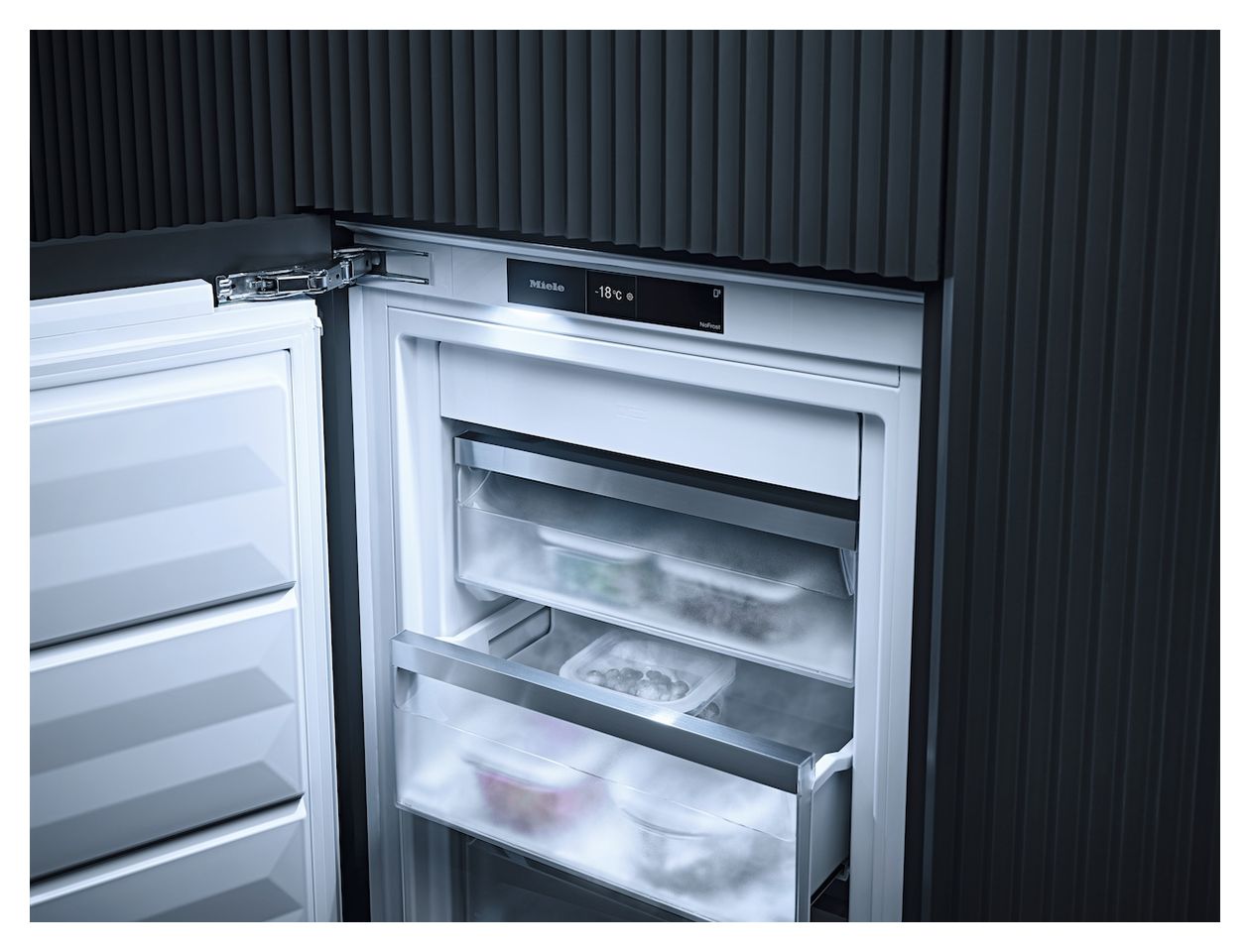 FNS7774D 213 l Einbau Gefrierschrank 190 kWh Jahr NoFrost 