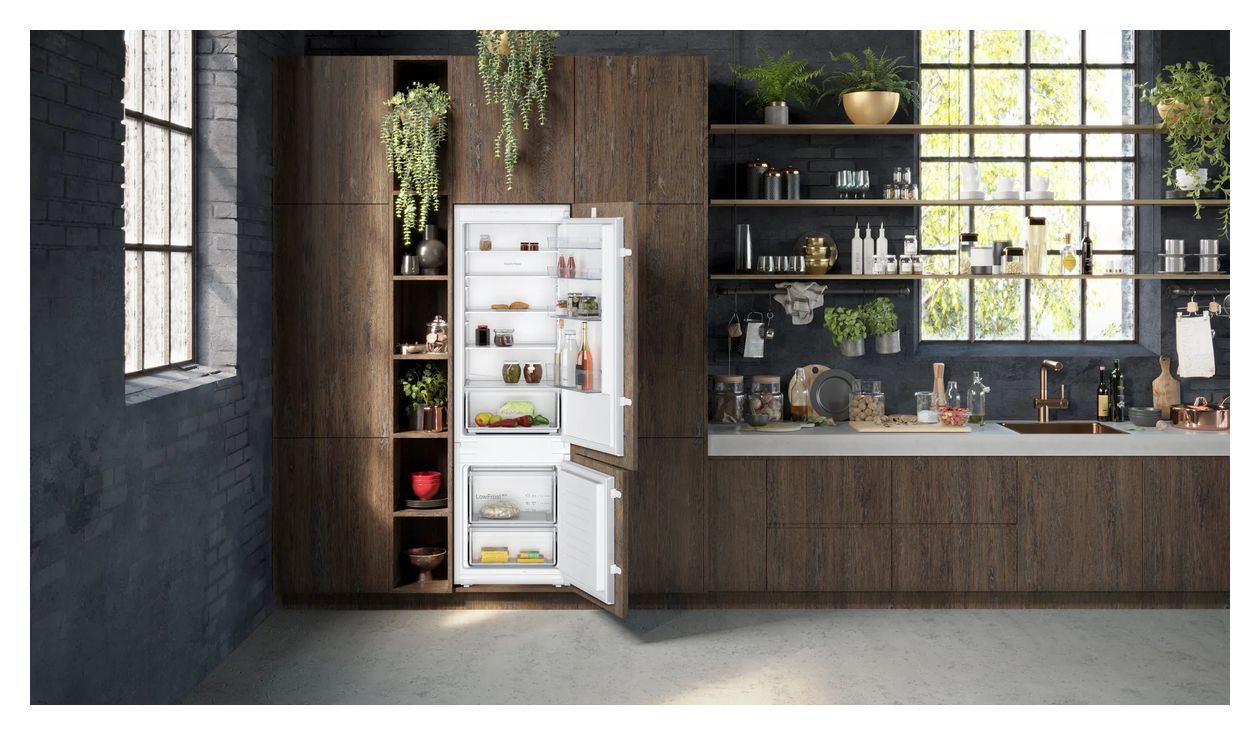 N30 KI5871SE0 Schlepptür 200 l 177,5 cm Einbaukühlschrank EEK: E 216 kWh Jahr 