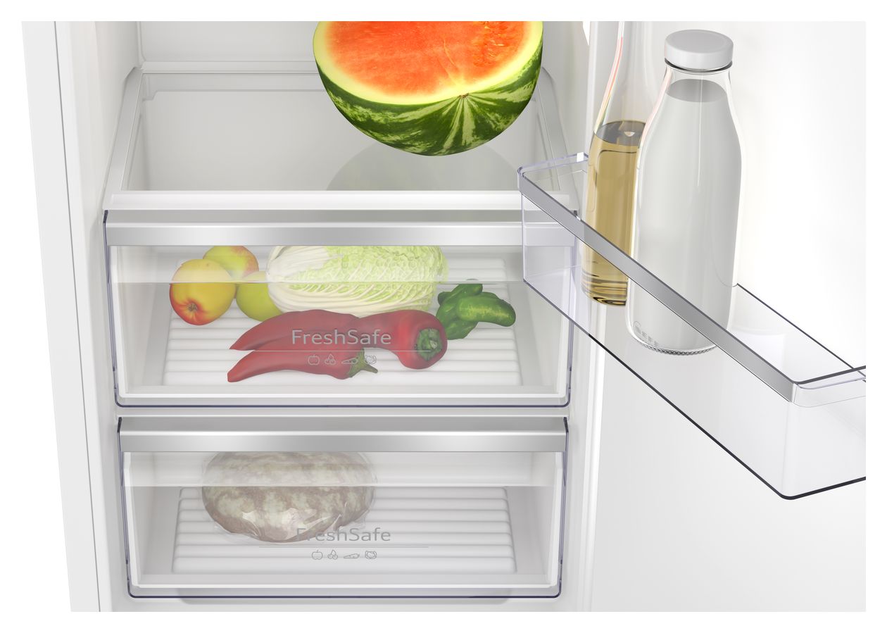 N50 KI2822FE0 246 l Einbaukühlschrank EEK: E 177 kWh Jahr 