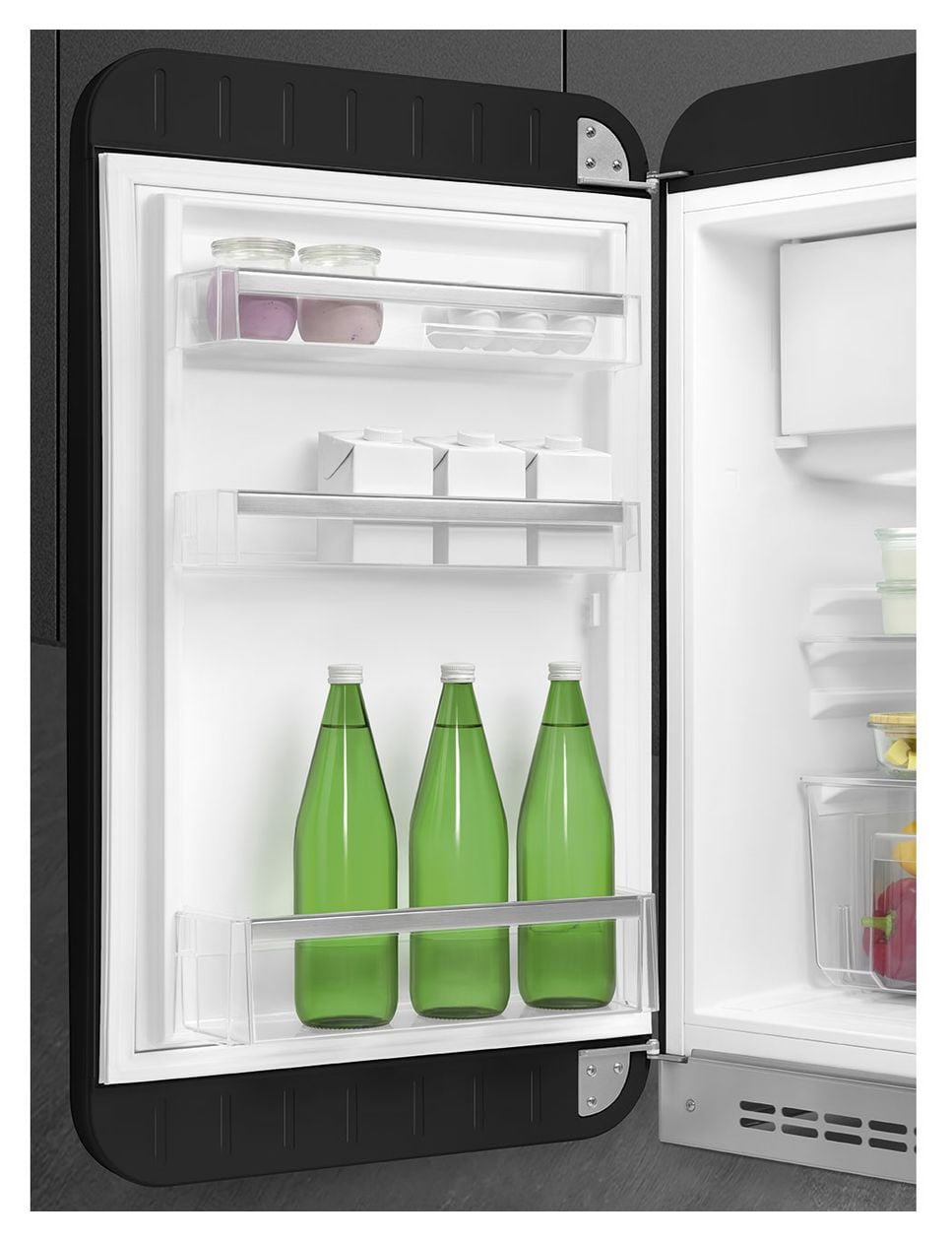 FAB10LBL6 122 l / 105 l Kühlschrank freistehend EEK: D 115 kWh Jahr  (Schwarz) 
