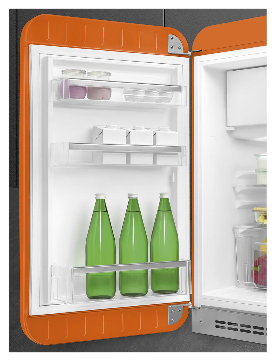 FAB10LOR6 122 l / 105 l Kühlschrank freistehend EEK: D 115 kWh Jahr  (Orange) 