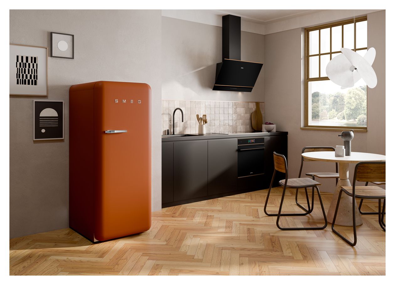 FAB28RACM6 270 l / 244 l Kühlschrank freistehend EEK: C 104 kWh Jahr 
