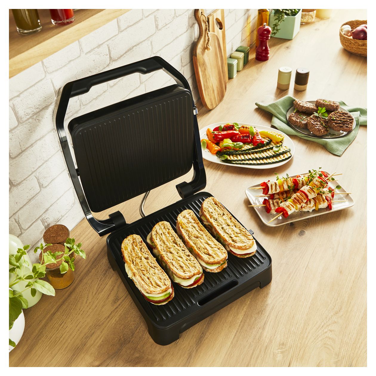 GC272D Inicio Adjust 1 Zone(n) 2180 W mit 290 x 260 mm Fläche  (Schwarz, Edelstahl) 