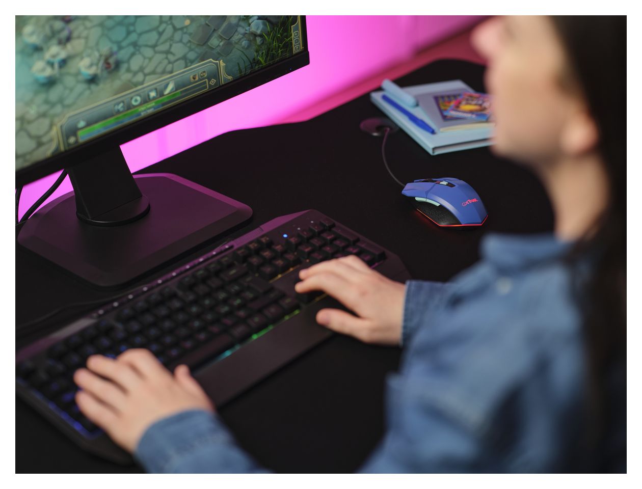 GXT 109B Felox 6400 DPI Gaming Maus  (Blau) 