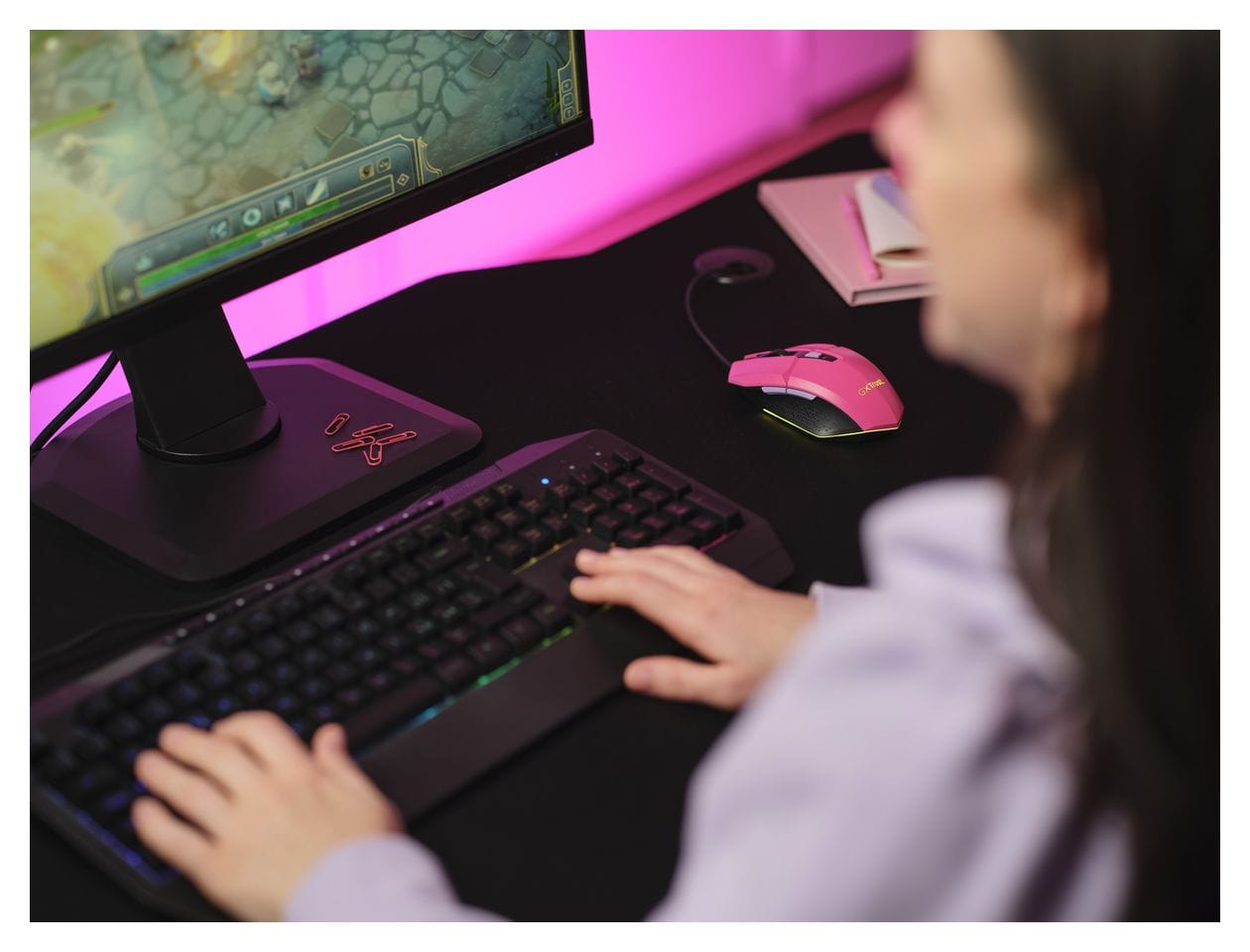 GXT 109P Felox 6400 DPI Gaming Maus  (Pink) 