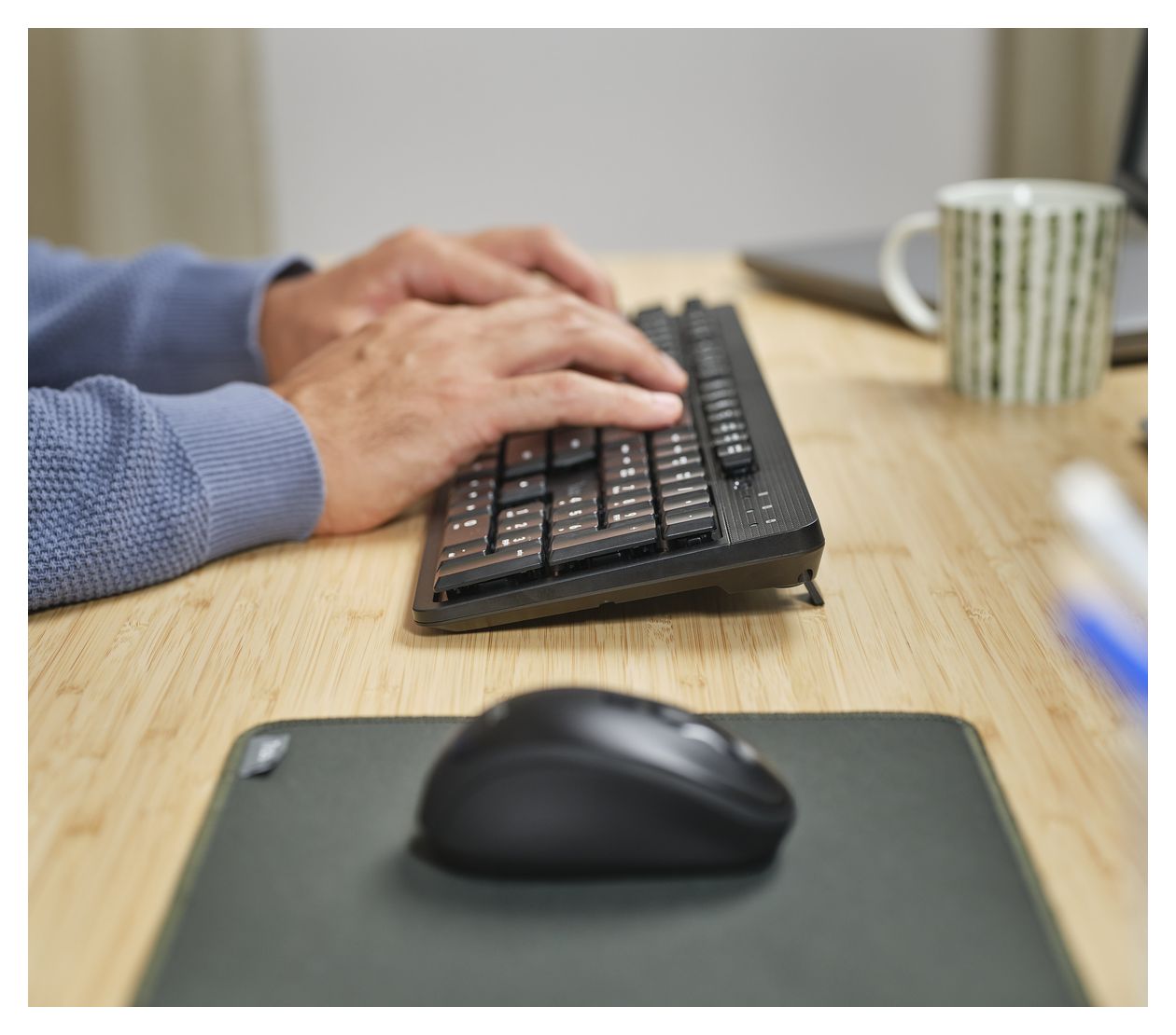 Ody II Tastatur-Maus-Set Büro Tastatur QWERTZ RF Wireless  (Schwarz) 