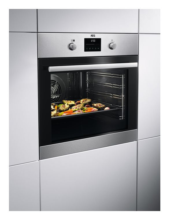 Serie 6000 BPF33502V2 Einbaubackofen groß AutoClean 