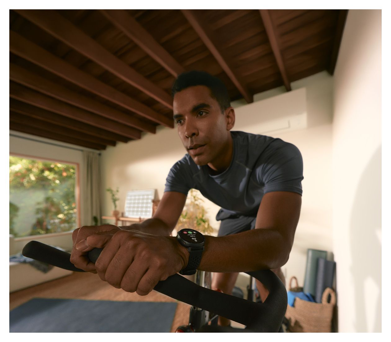 Active Max Digital  Smartwatch Rund 323 ppi  (Schwarz) 