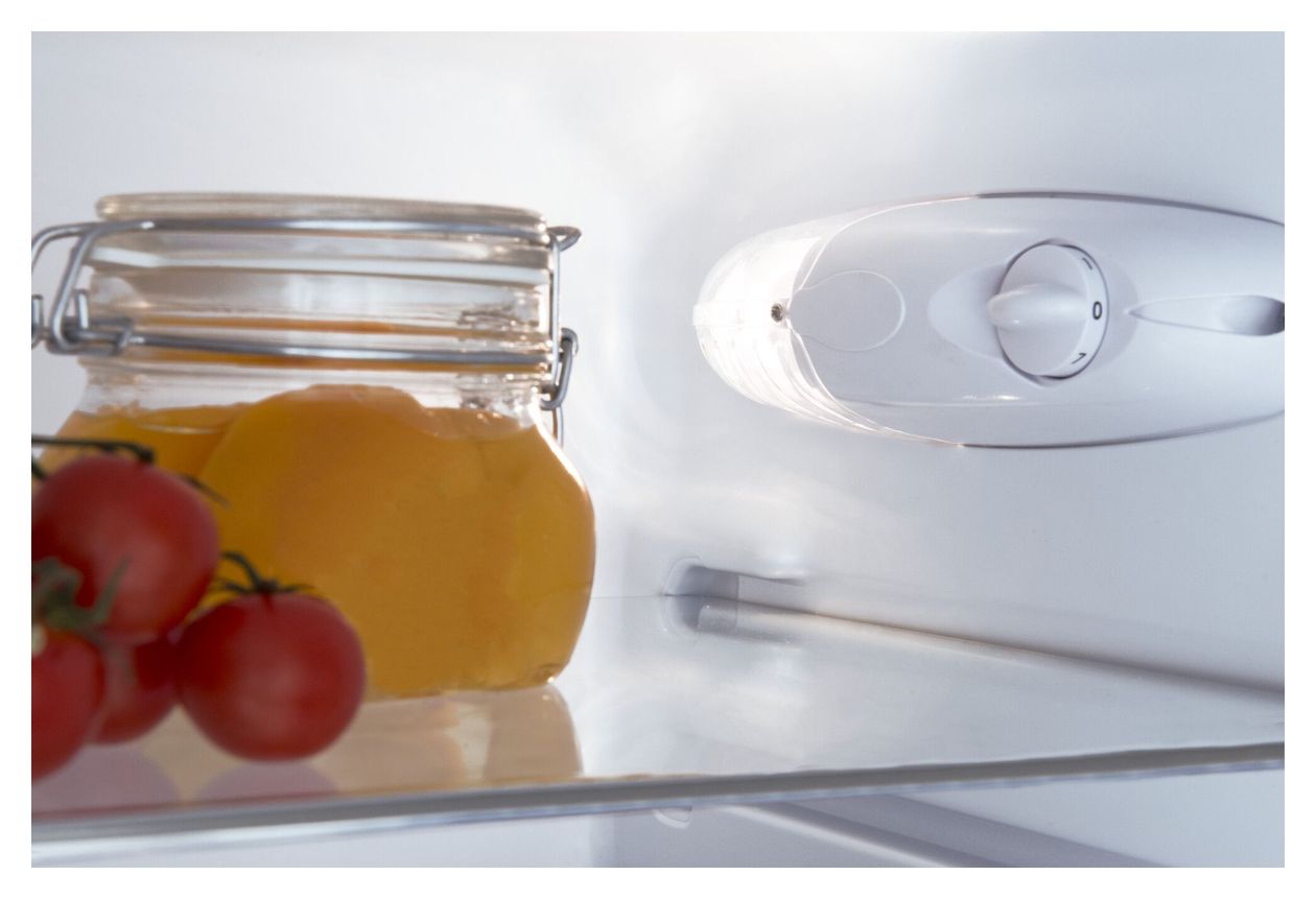 DTR374190R 162 l / 44 l Kühl-Gefrierkombi freistehend 144 kWh Jahr  (Rot) 