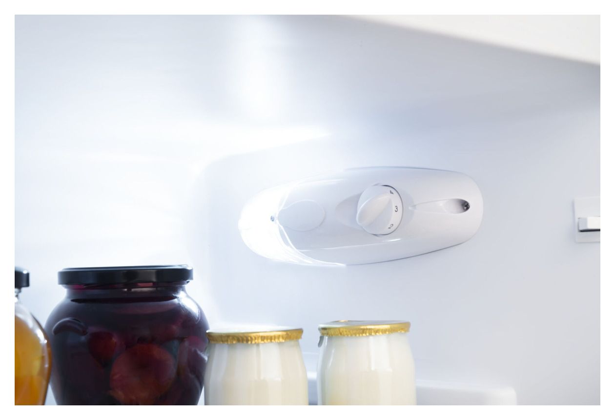 KGC384110E 93 l / 45 l Kühl-Gefrierkombi freistehend 118 kWh Jahr  (Edelstahl) 