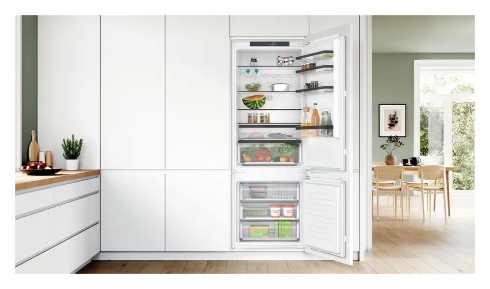 Serie 4 KBN96SFE0 285 l Kühlteil 98 l Gefrierteil 194 cm Einbau Kühl-/Gefrierkombination NoFrost 