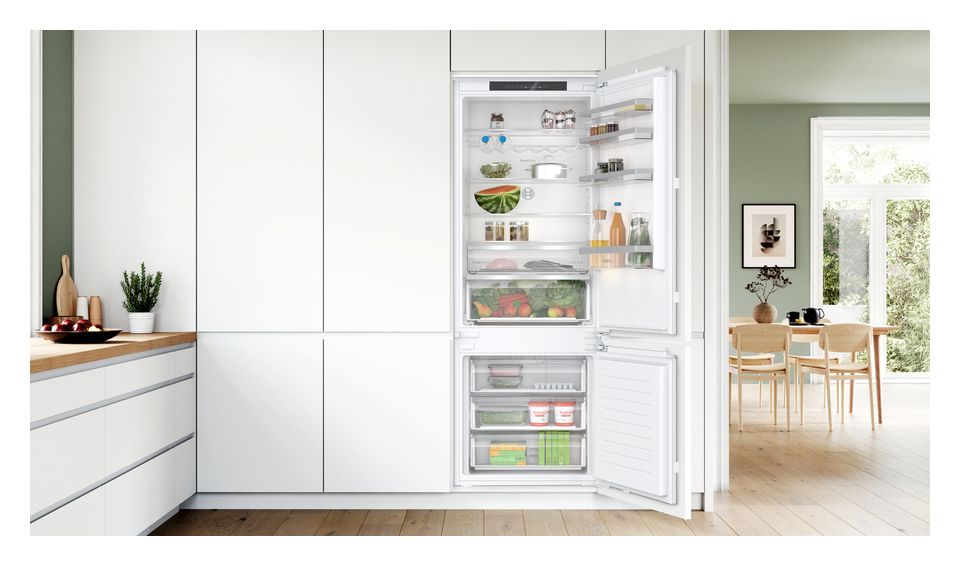 Serie 4 KBN96VFE0 285 l / 98 l 194 cm Einbau Kühl-/Gefrierkombination 256 kWh NoFrost 