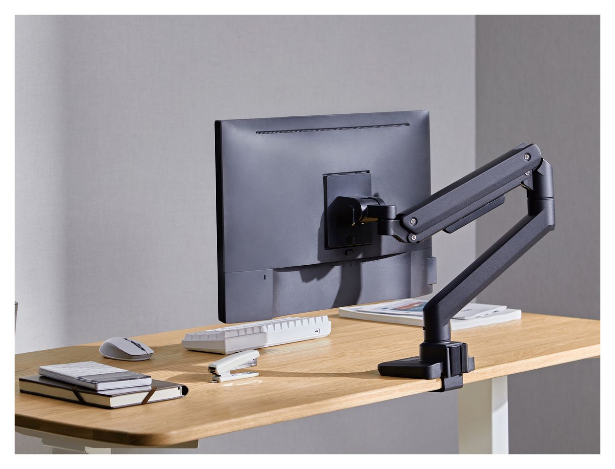 17"-49" Schwerlast-Monitor-Schreibtischhalterung, Schwarz 