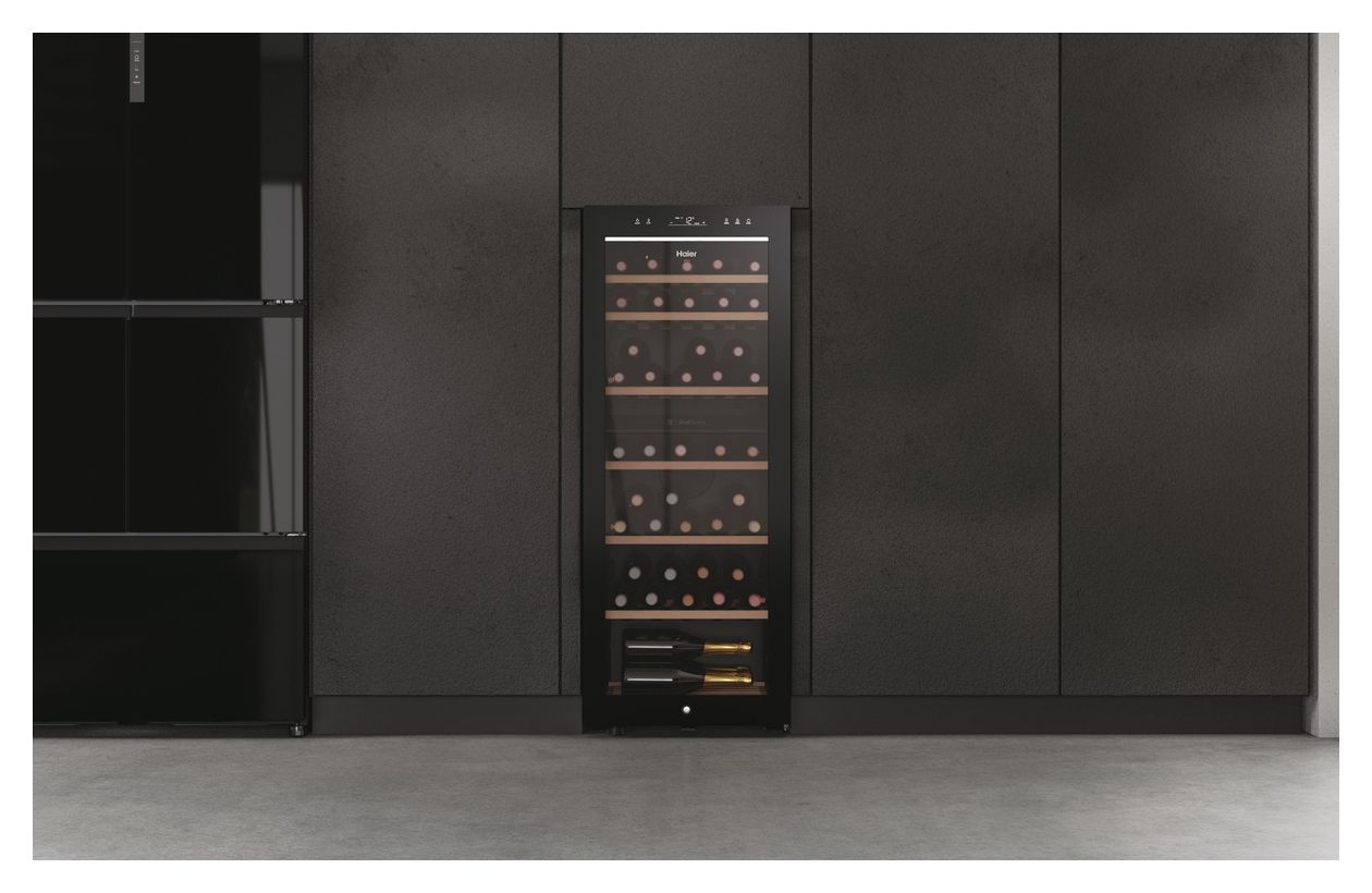 HWS77GDAU1 Weinkühler Freistehend EEK: G 2 Zonen 77 Flasche(n) 