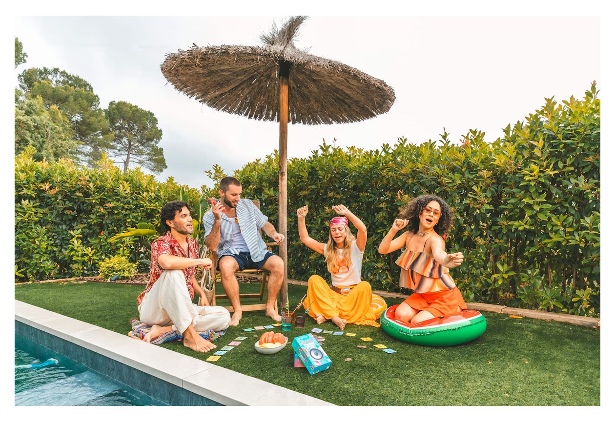 Hitster - Summer Party Brettspiel bis zu 10 Spielern ab 16 Jahr(e) 