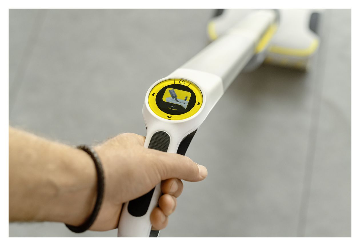 FC8 Smart Signature Line Naß-/Trockensauger bis 60 min Laufzeit für bis zu  230 m² Reinigungsfläche 2,85 Ah bis 0,4 l Schmutzwasser 