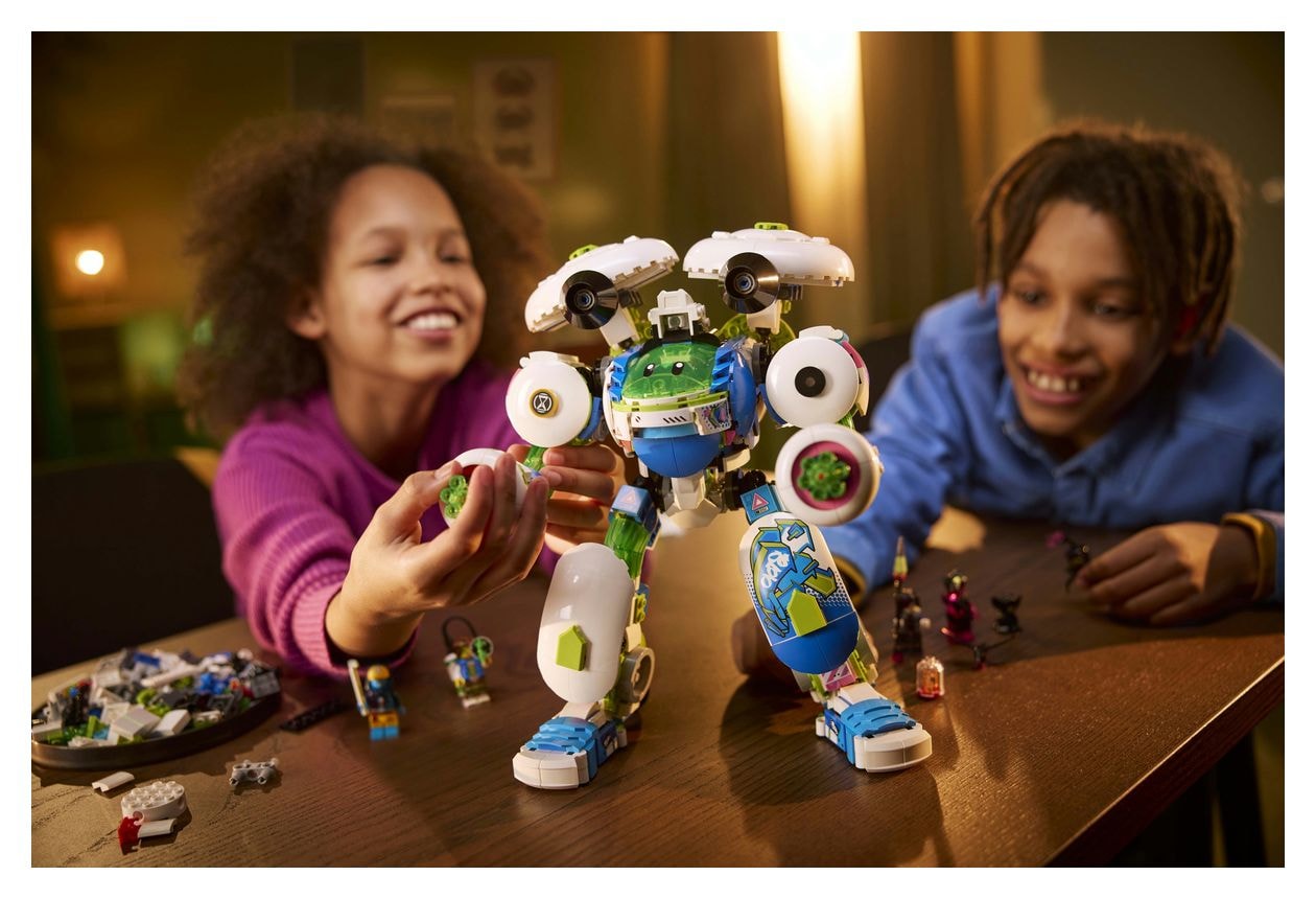 Mateo und Z-Blob der Ritter-Mech 