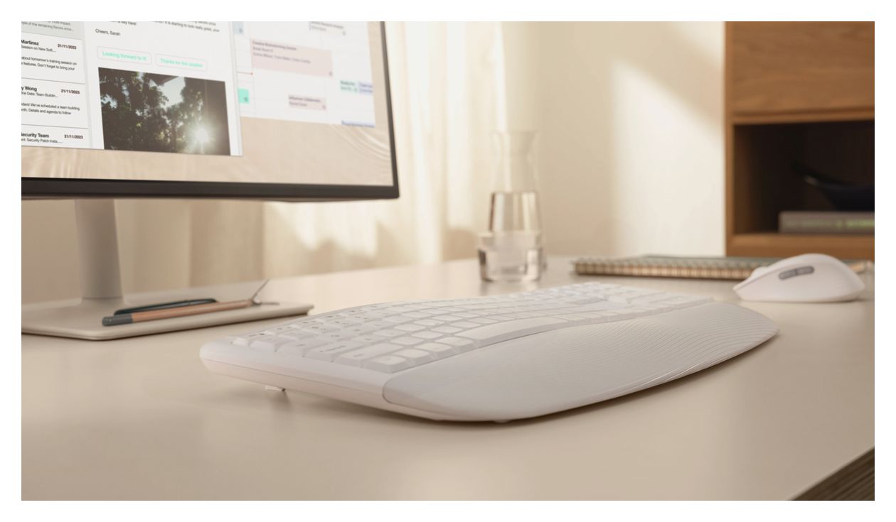 MK880 Signature Comfort Plus Combo Universal Tastatur RF Wireless + Bluetooth 2.4 GHz  (Weiß) 