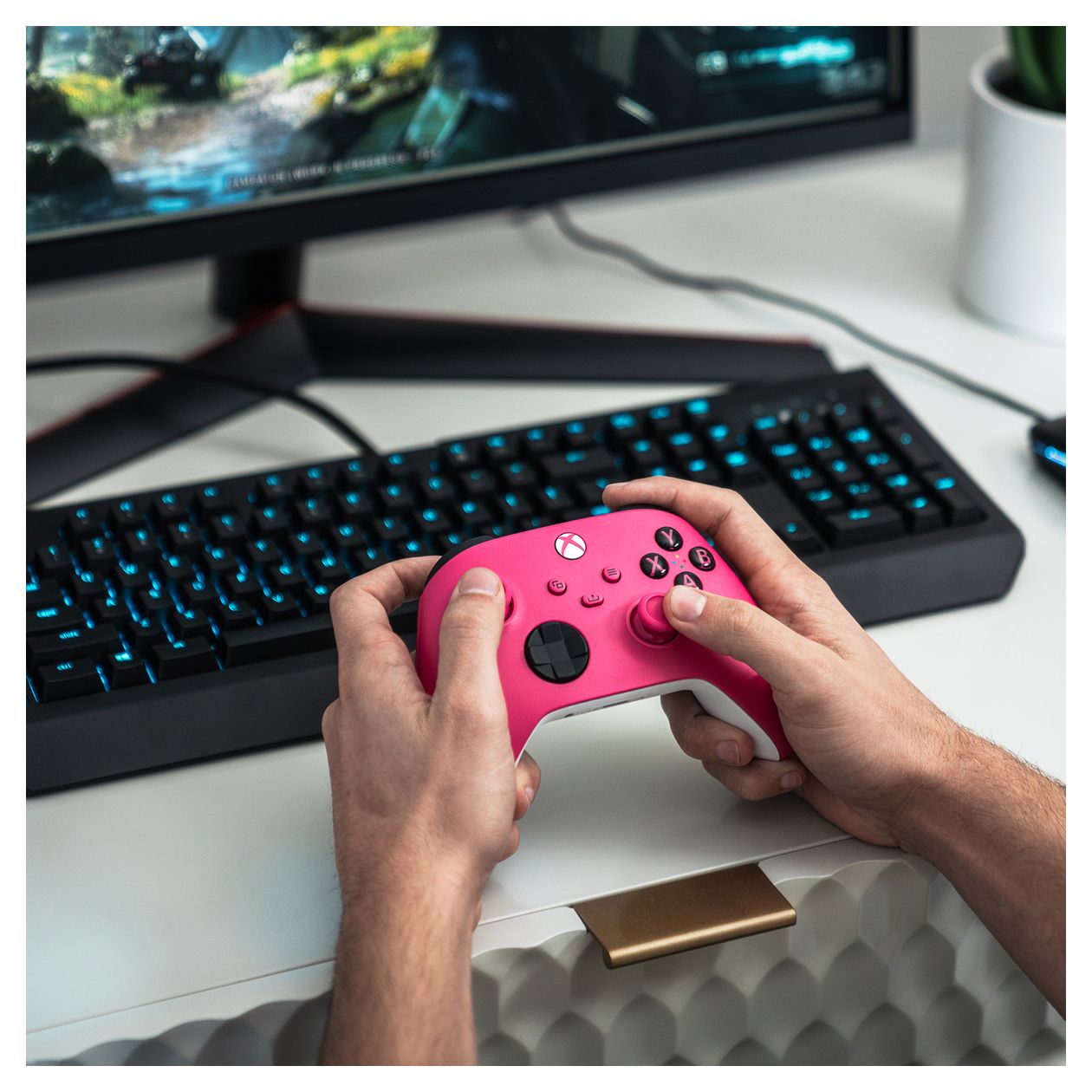 Xbox Wireless Controller Analog / Digital Gamepad für Xbox Series S, Android, Xbox Series X, iOS, PC  (Pink, Weiß) 