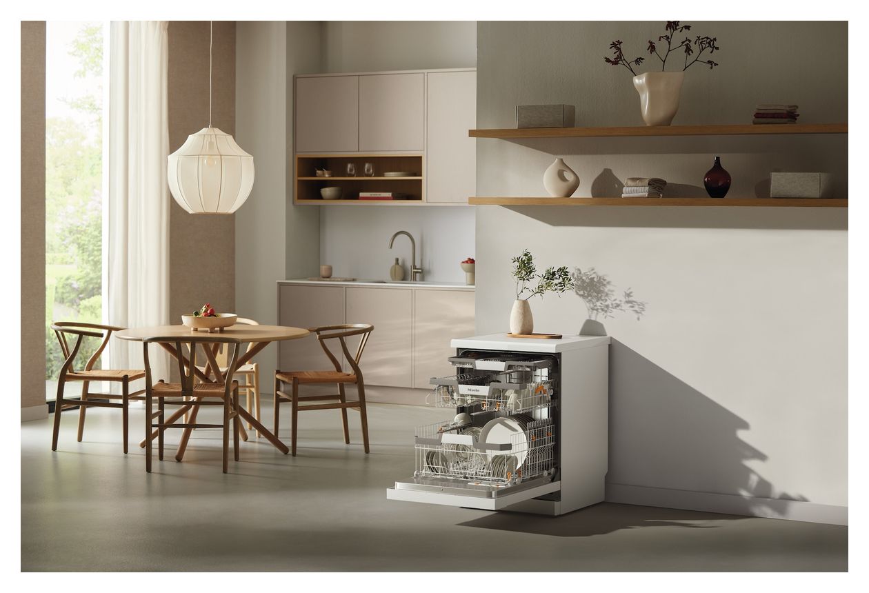 G5833SC Active Plus E 60 cm Geschirrspüler freistehend Leise 14 Maßgedecke aquaStop Funktion 